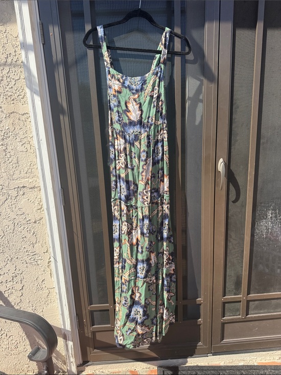 O'Neill Dresses & Skirts - O'Neill Green Floral Tiered Maxi Dress